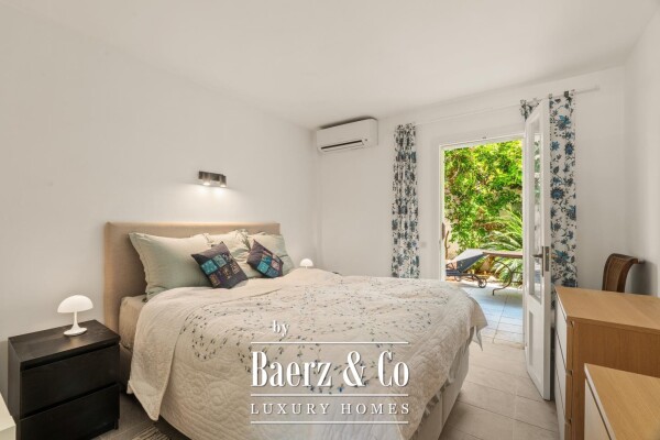 photo 11 Spacious and Comfortable Double Apartment in Camp de Mar