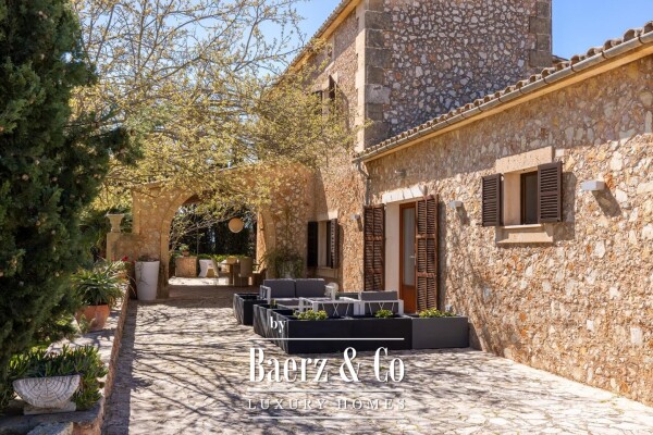 photo 32 Wine estate with holiday rental licence in Binissalem